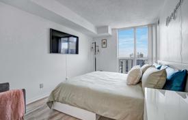 Apartment – Yonge Street, Toronto, Ontario,  Canada for C$911,000