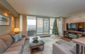 Apartment – Scarlett Road, Toronto, Ontario,  Canada for C$948,000
