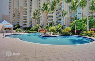 4-bedroom apartments in condo 253 m² in Aventura for $1,999,000