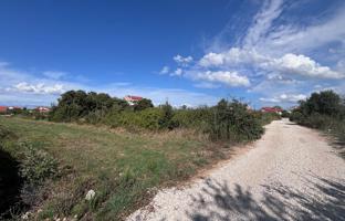 Land plot 1,258 m² in Zadar County for 240,000 €