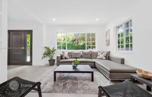 4-bedroom house 207 m² in Miami for $2,400,000