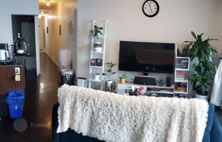 5-bedroom apartment in York Street for C$905,000