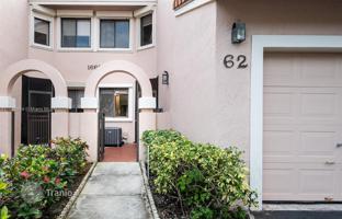 3-bedroom house 187 m² in Weston for $559,000
