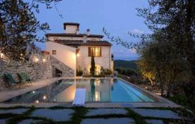 Luxury historic villa with a pool, a gym and a guest house close to the center of Florence, San Donato in Collina, Italy for 8,400 € per week
