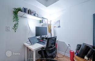 6-bedroom apartment in Western Battery Road for C$776,000
