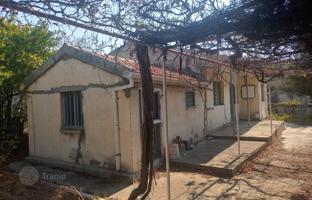 Land plot 722 m² in Pareklisia for 750,000 €