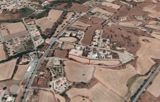 Land plot 2,894 m² in Limassol for 685,000 €
