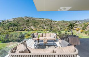 4-bedroom villa 305 m² in Benahavis for 2,985,000 €