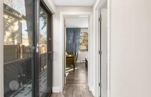 9-bedroom house in Rhodes Avenue for C$1,674,000