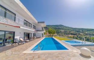 3-bedroom villa 390 m² in Alanya for 88,845,000 TRY