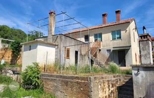 4-bedroom house 200 m² in Labin for 280,000 €