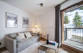 3-bedroom new apartment 45 m² in Courchevel for 625,000 €