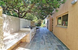 5-bedroom cottage 240 m² in Latchi for 2,000,000 €