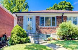 Terraced house – East York, Toronto, Ontario,  Canada for C$1,328,000