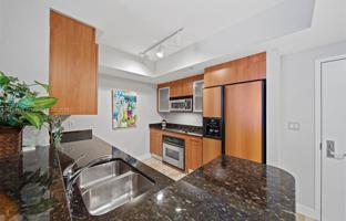 2-bedroom apartments in condo 114 m² in Miami for $735,000