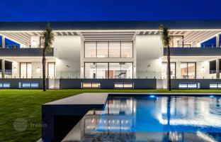 6-bedroom villa 1,038 m² in Marbella for 4,000,000 €