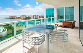 Bright apartment with ocean views in a cosy residence, near the beach, Miami Beach, Florida, USA for $1,990,000