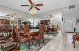 Condo – Pembroke Pines, Broward, Florida,  USA for $290,000
