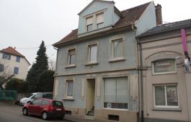 Townhome – Mulhouse, Grand Est, France for 323,000 € Townhome – Mulhouse, Grand Est, France for 323,000 €