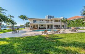 Comfortable two-storey villa with a plot, a swimming pool, a parking and a terrace, Hallandale-Beach, USA for $3,399,000