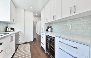 3-bedroom house in Etobicoke for C$2,058,000
