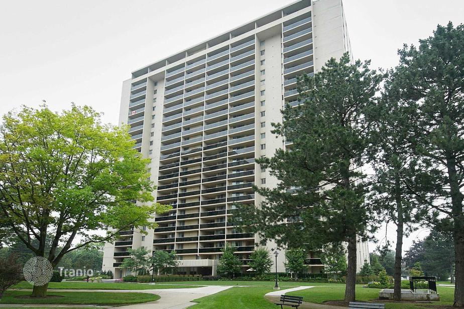 Apartment for sale in Etobicoke, Canada — listing #1887285