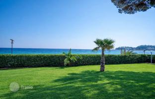 2-bedroom apartment in Cavalaire-sur-Mer for 690,000 €