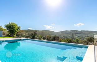 3-room villa 2,162 m² in Loule for 915,000 €