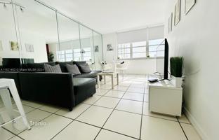 1-bedroom apartments in condo 49 m² in Lincoln Road for $355,000