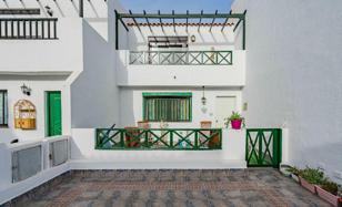 4-bedroom townhouse 240 m² in Puerto de Santiago for 498,000 €