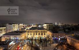 3-bedrooms apartment 133 m² in Basmanny district, Russia for 70,000 ₽ per week