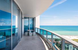 Furnished apartment with ocean views in a residence on the first line of the beach, Miami Beach, Florida, USA for $2,950,000