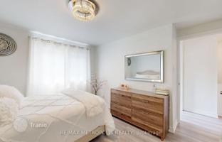 11-bedroom townhouse in Scarborough for C$1,226,000