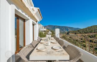 5-bedroom villa 336 m² in Benahavis for 1,350,000 €