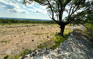 Land plot 8,600 m² in Labin for 1,125,000 €