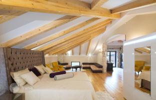 5-bedroom villa 690 m² in Prčanj for 3,950,000 €