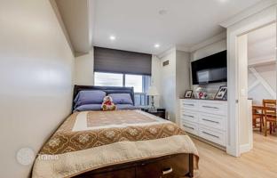 1-bedroom apartment in Etobicoke for C$912,000