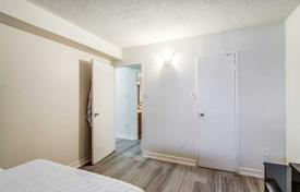Apartment – Eglinton Avenue East, Toronto, Ontario,  Canada for C$695,000