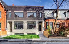 Terraced house – Hamilton Street, Old Toronto, Toronto,  Ontario,   Canada for C$2,330,000
