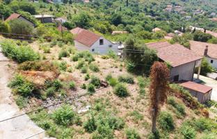 Land plot 910 m² in Risan for 170,000 €