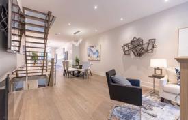 Terraced house – North York, Toronto, Ontario,  Canada for 942,000 €