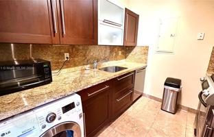 1-bedroom apartments in condo 50 m² in Miami Beach for $320,000