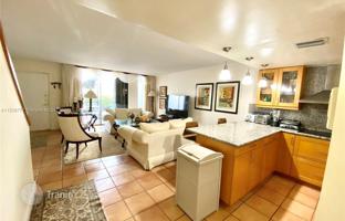 2-bedroom townhouse 130 m² in Key Biscayne for $1,300,000