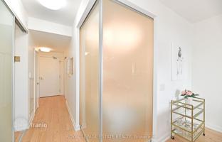 6-bedroom apartment in Kingston Road for C$1,128,000