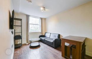 Renovated apartment in the fashionable area of Fitzrovia, London, UK for £650,000
