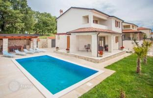 4-bedroom house 192 m² in Garbina for 530,000 €