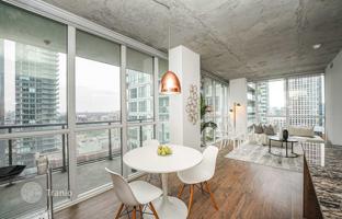 2-bedroom apartment in Blue Jays Way for C$1,272,000