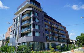 Apartment – East York, Toronto, Ontario,  Canada for C$921,000