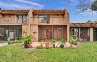 3-bedroom apartments in condo 155 m² in Davie for $340,000