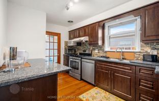 9-bedroom house in Scarborough for C$1,638,000